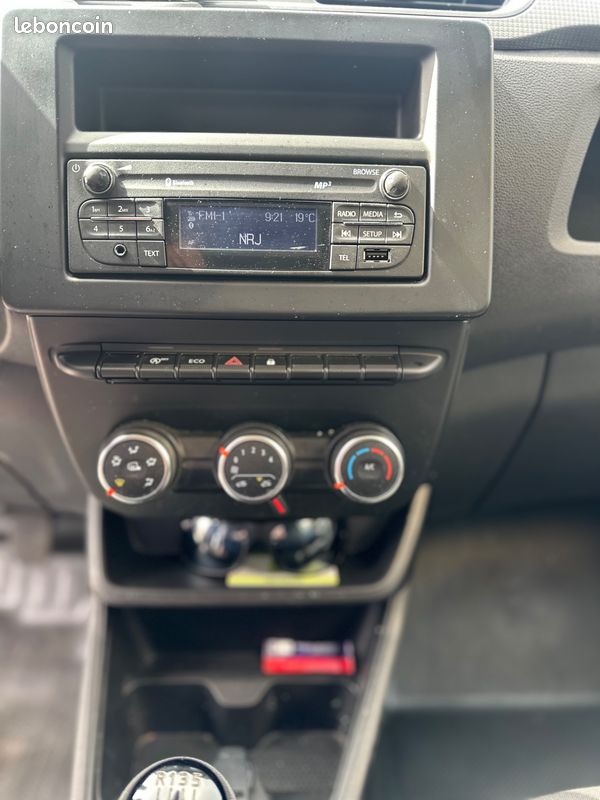 RENAULT KANGOO EXPRESS 1.5 BLUEDCI 95CH CONFORt (image 23)