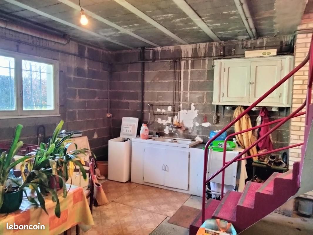 Maison 6 pièces 140 m² - Neuville-de-Poitou 86170 (image principale 17)