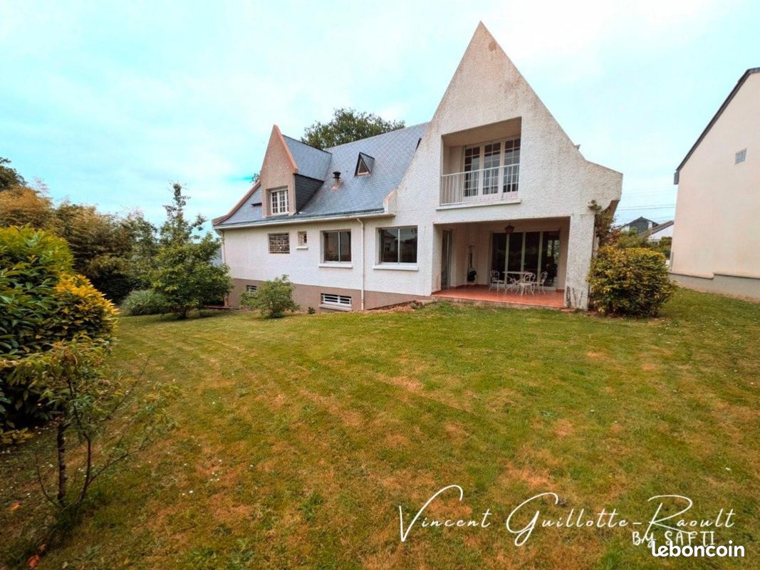 Maison 9 pièces 239 m² · à Orvault · 239 m² · 496 800 €
