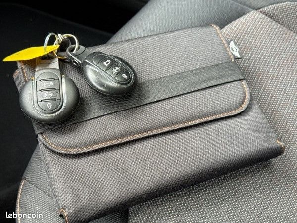 Mini MINI ONE D 95CH BUSINESS / 2018 / SIEGES CHAUFF / CLIM / GARANTIE (image 27)