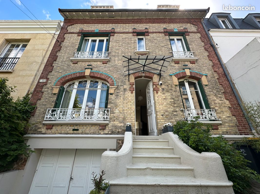 Maison 6 pièces 172 m² · à Colombes · 172 m² · 4 500 €/mois