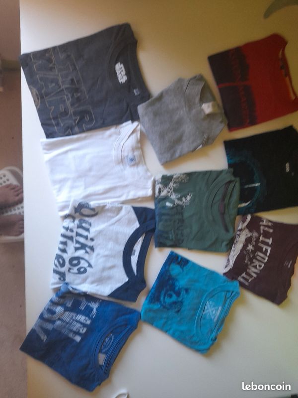 Vend lot T shirt (image 1)