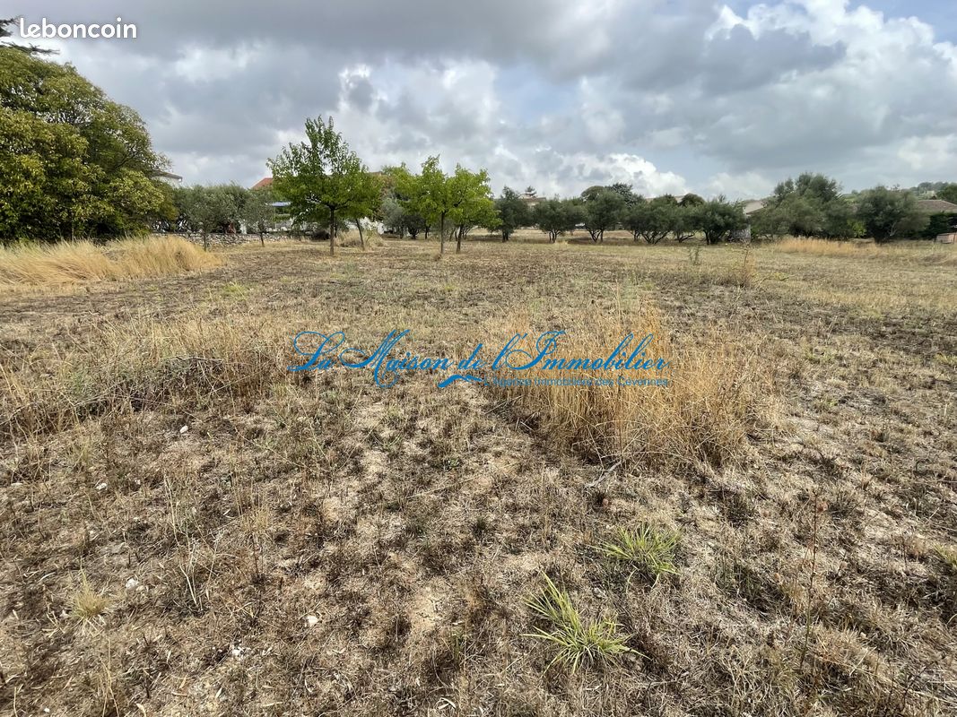 Terrain 324 m² · à Saint-Hilaire-de-Brethmas · 324 m² · 65 900 €