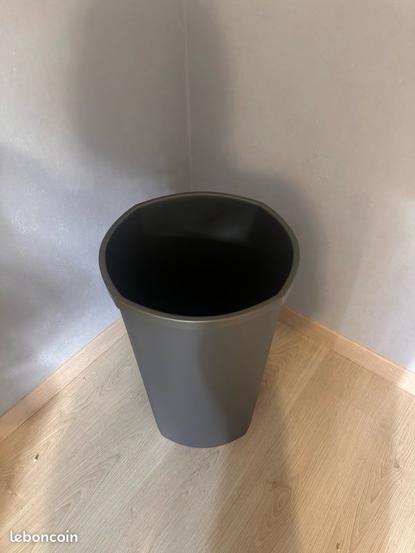 Poubelles (image 4)