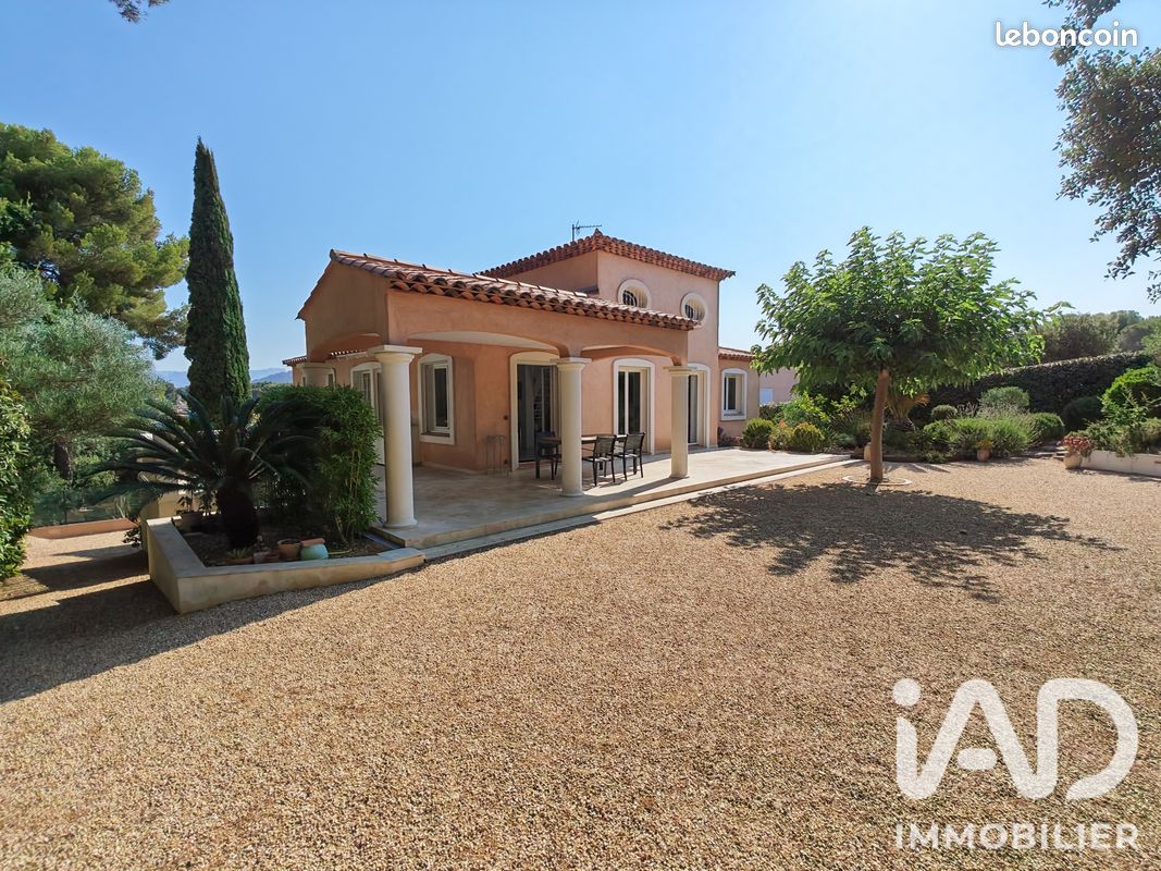 Maison 5 pièces 157 m² · à Six-Fours-les-Plages · 157 m² · 860 000 €