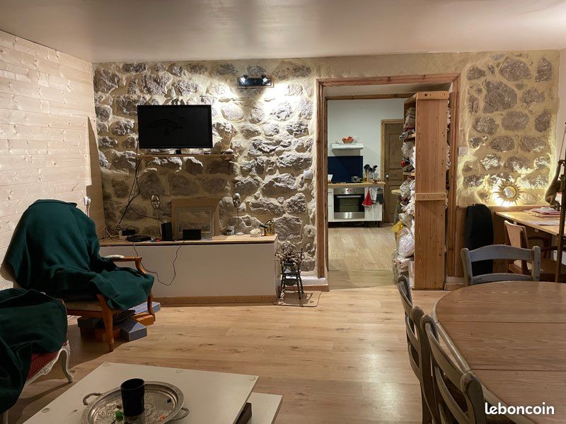 Maison 9 pièces 185 m² · à Valgorge · 185 m² · 188 000 €