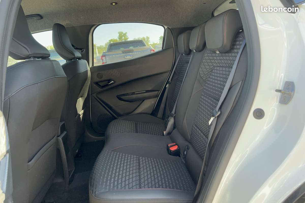 Renault Clio 6 TCE 115 EDC TECHNO PLUS -11% (image 7)