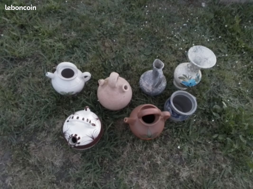 Lot divers pots caches pots jarres amphores buires vases en terre cuite ,objets en faience et en pierre (image 5)
