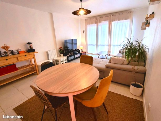 Appartement T4 83m² – Terrasse – Garage