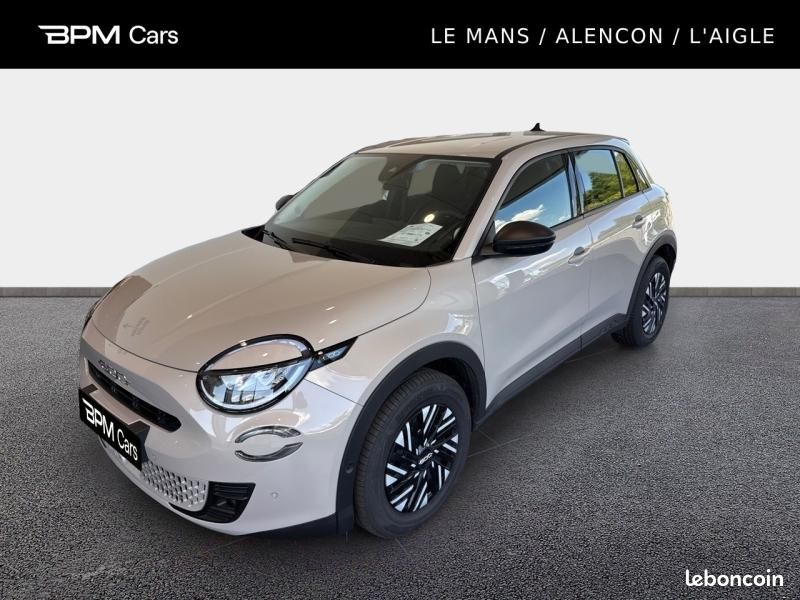 Fiat 600 1.2 Hybrid 136ch Pack Confort DCT6 (image 1)