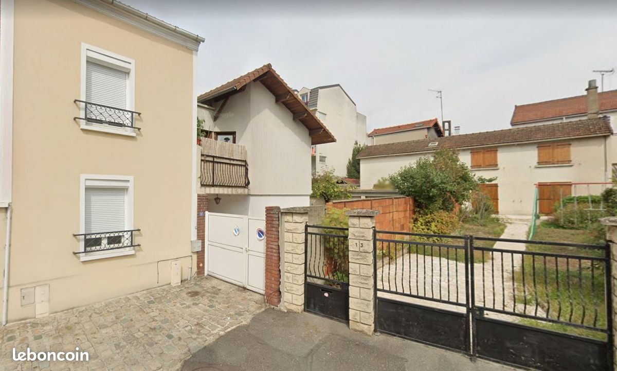 Garage Alfortville · 96 €