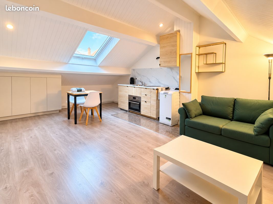 Appartement 1 pièce 17 m² · à Versailles · 17 m² · 740 €/mois