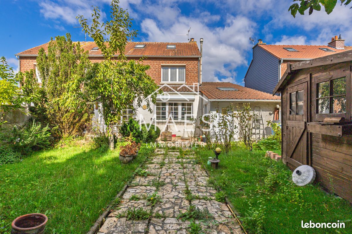Maison 6 pièces 112 m² · à Wambrechies · 112 m² · 312 000 €