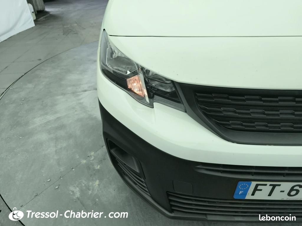 Peugeot Partner FOURGON STANDARD 650 KG BLUEHDI 100 S&S BVM5 ASPHALT (image 3)