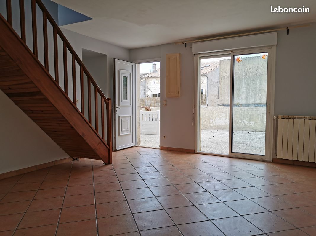 Maison 120 m2 avec 3 chambres à l' étage - Montendre 17130 (image 3)