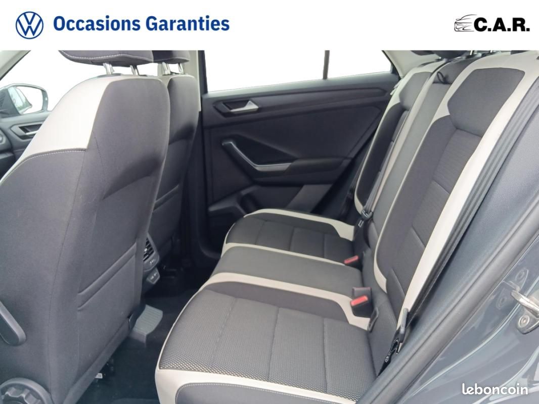 Volkswagen T-Roc 1.5 TSI 150 EVO Start/Stop DSG7 Carat (image 12)