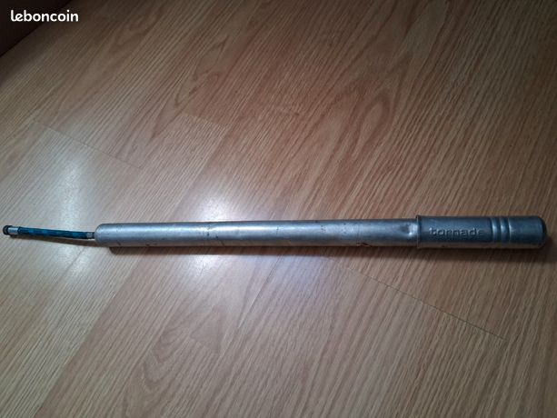 vintage pompe à vélo TORNADE bon état