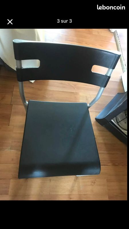 Table et 4 chaises (image 3)
