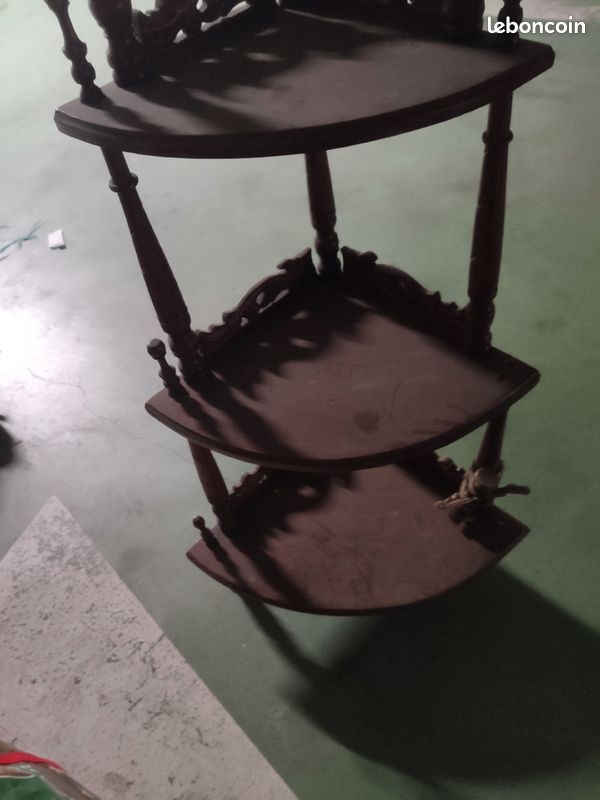 Meuble de coin en Bois (image 2)