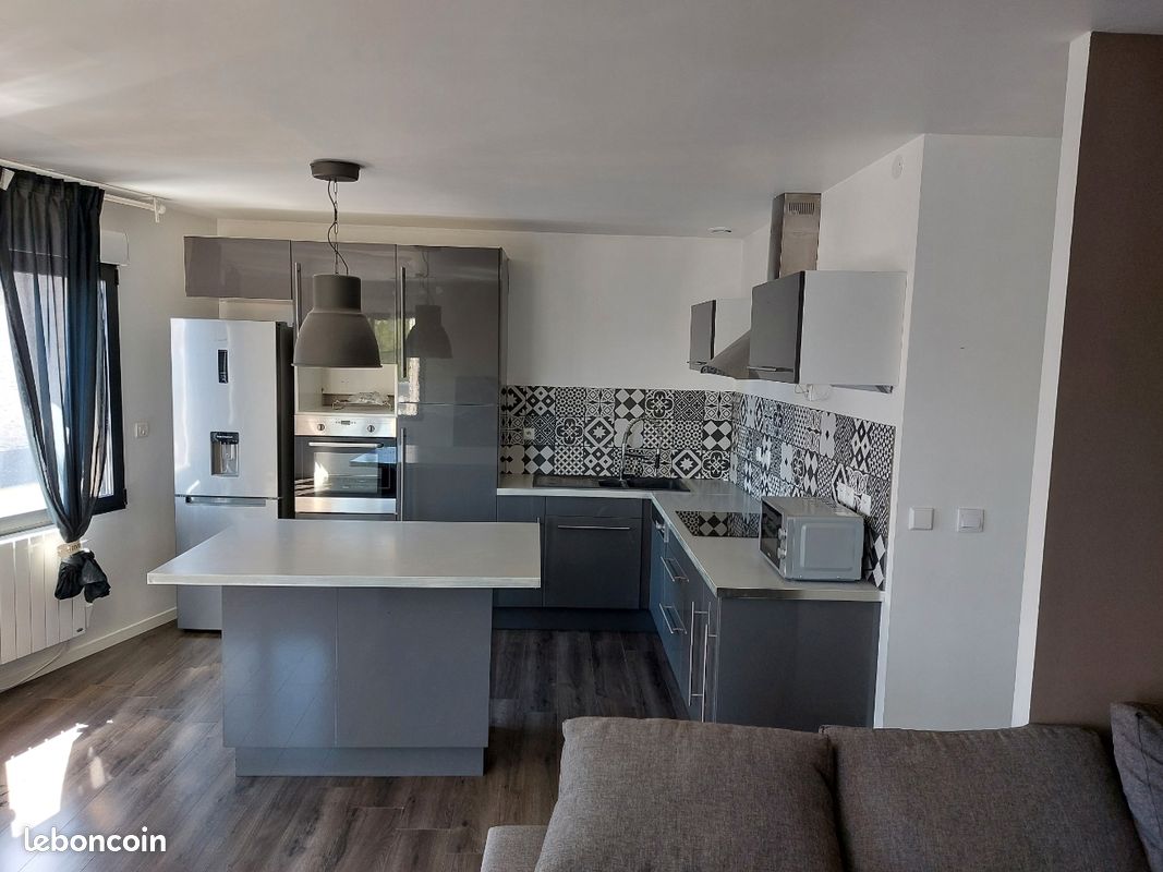 Appartement 4 pièces 85 m² · à Reims · 85 m² · 850 €