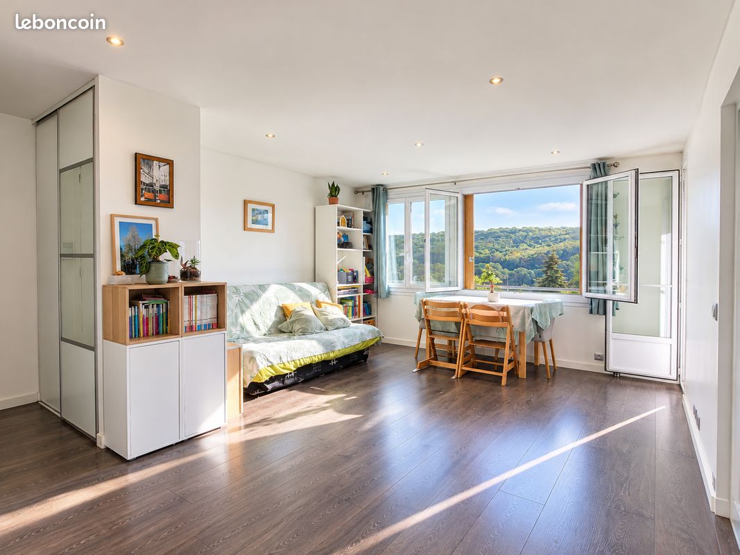 Appartement 3 pièces 56 m² · à Bièvres · 56,1 m² · 250 000 €