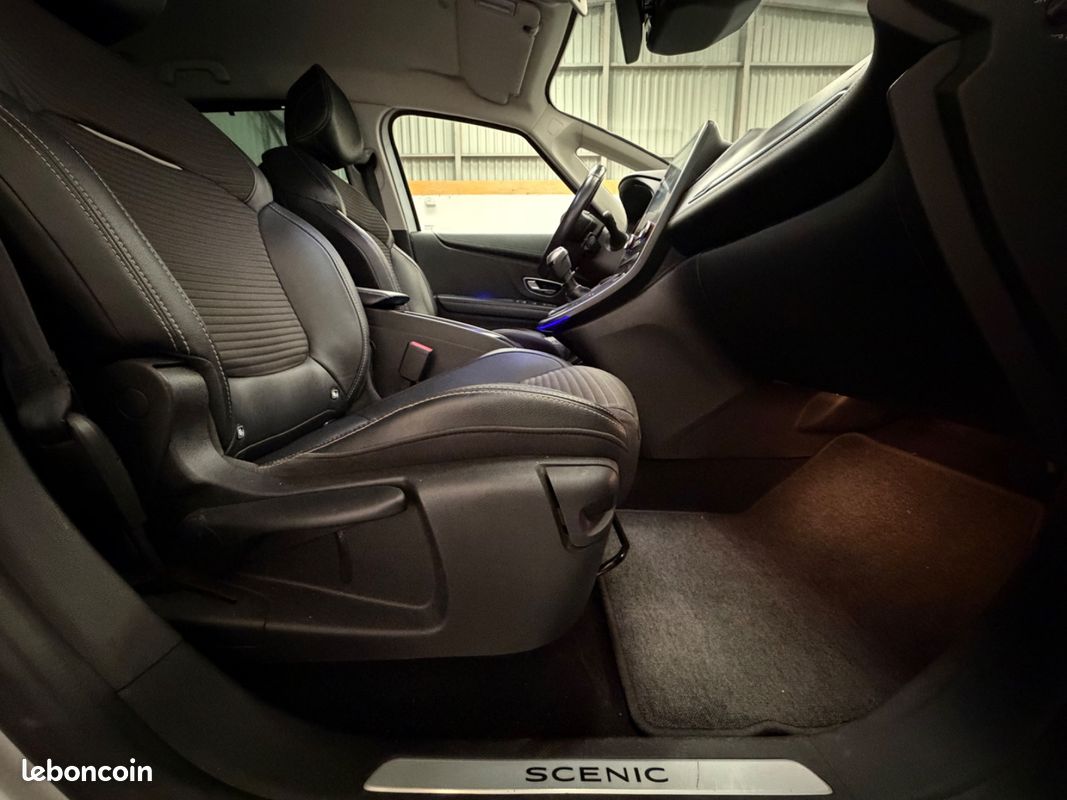 Renault SCÉNIC IV Intens 1.6 DCI 130 / CARPLAY FILAIRE / CAMERA RECUL / RADARS AV AR / GRAND ECRAN / KEYLESS /ROUE DE SECOURS GALETTE (image 25)