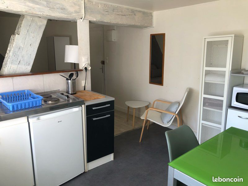 Appartement 1 pièce 16 m² · à Vitré · 16 m² · 325 €