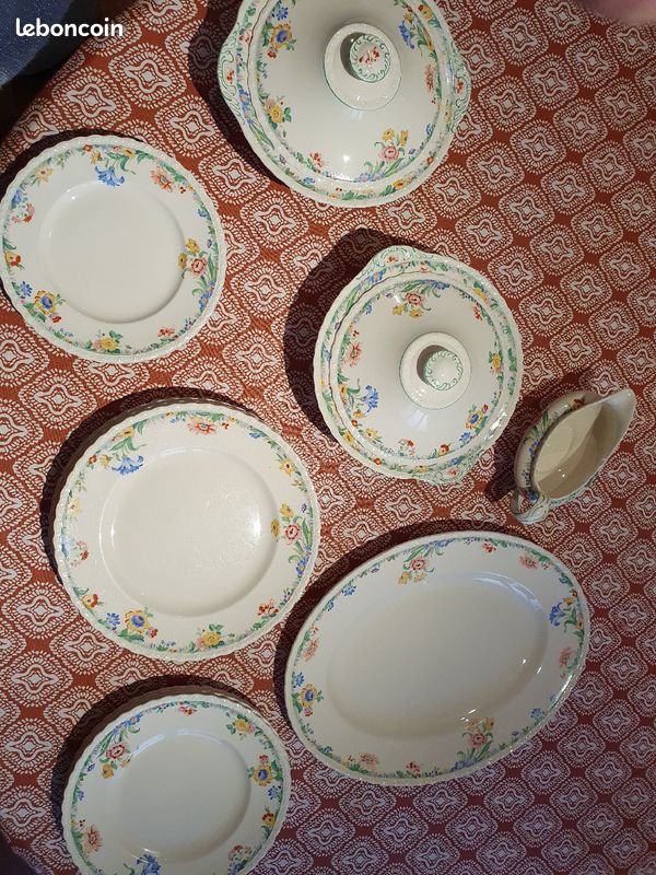 Service vaisselle anglaise (image 1)