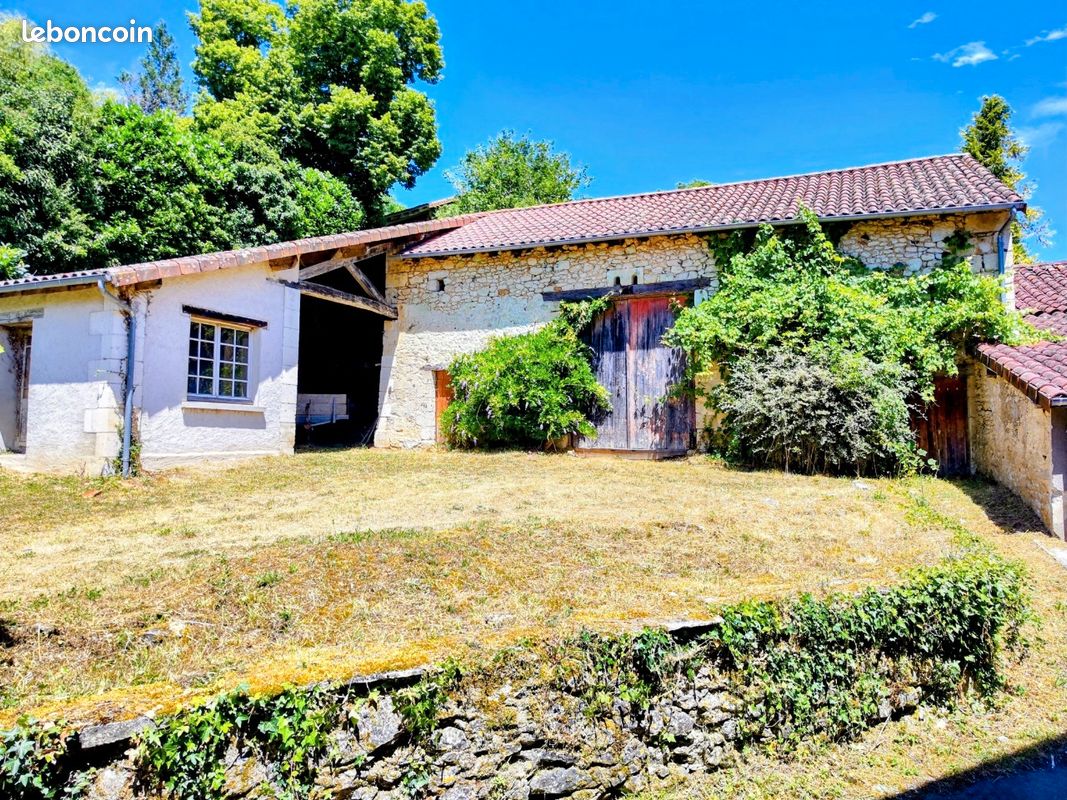 Maison 3 pièces 170 m² · à Chancelade · 170 m² · 85 000 €