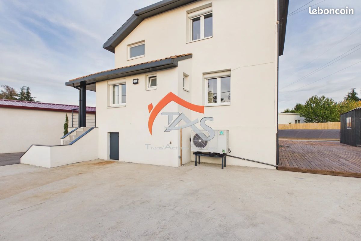 Maison 6 pièces 131 m² · à Sorbiers · 131 m² · 379 000 €