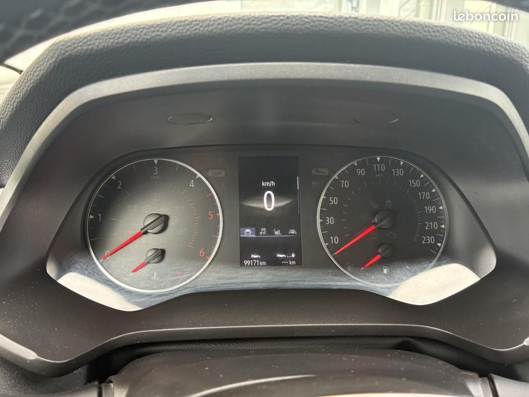 Renault Captur II 1.5 BLUEDCI 115 EDC BUSINESS CARPLAY (image 11)