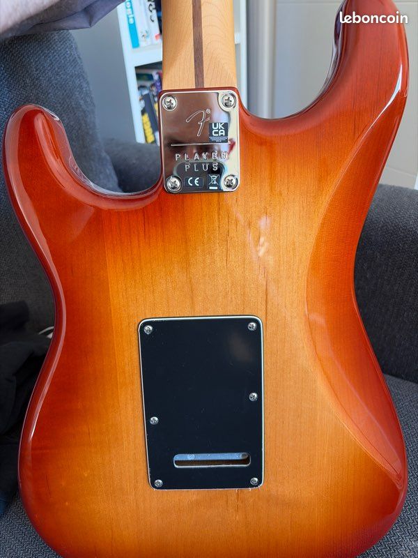 Fender stratocaster plus noiseless - Instruments de musique