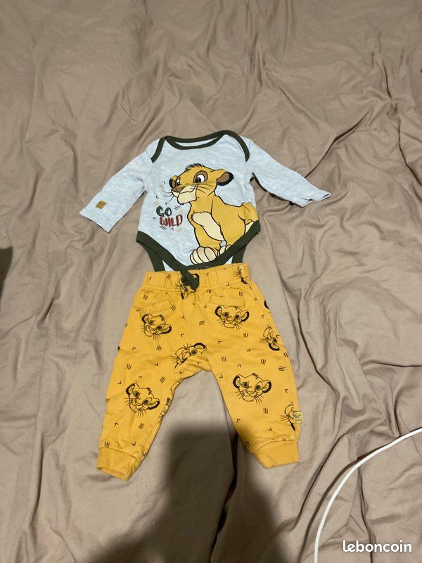 Ensemble bébé Disney Le Roi Lion (body + pantalon) – Très bon état (image 1)