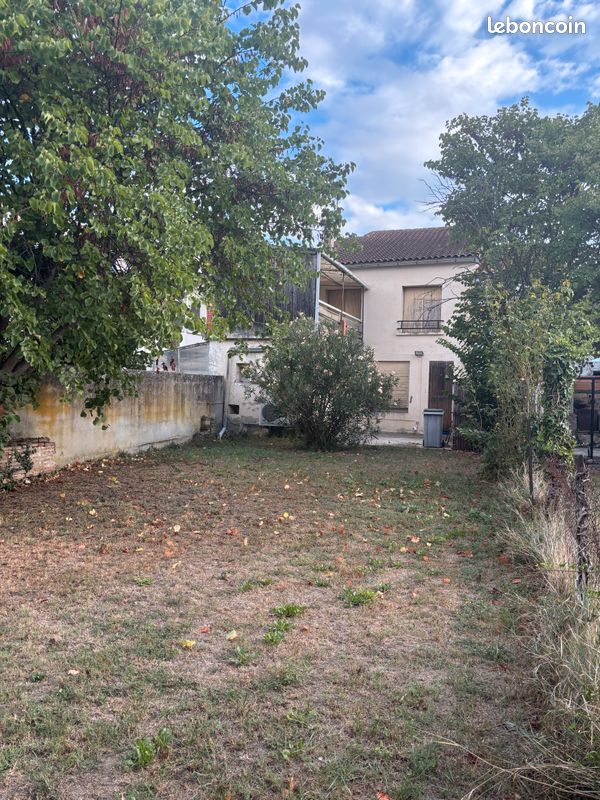 Maison 4 pièces 114 m² · à Saint-Nicolas-de-la-Grave · 114 m² · 135 000 €