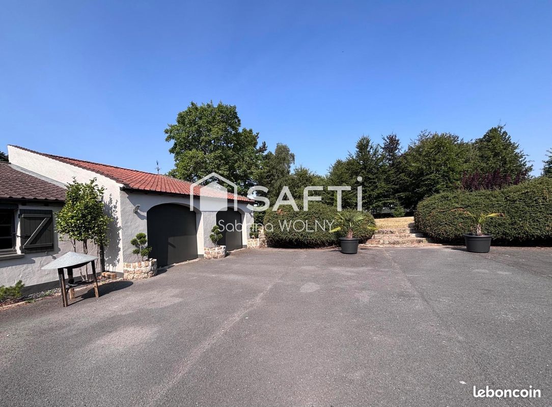 Propriété 6 pièces 230 m² (image 12)
