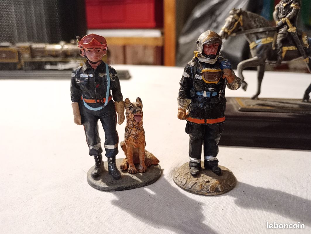 Lot De 10 Soldats De Plomb Pompier De Paris - Hauteur 6 Cm - Collection