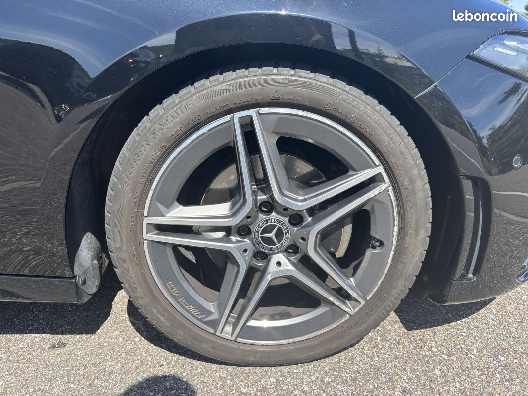MERCEDES Classe A 200D AMG LINE 2.0 D 150 8G-DCT - GARANTIE 12 MOIS (image 28)