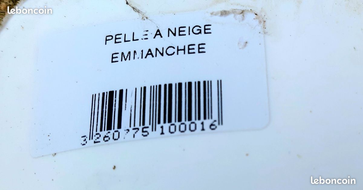Pelle à neige neuve (image 3)