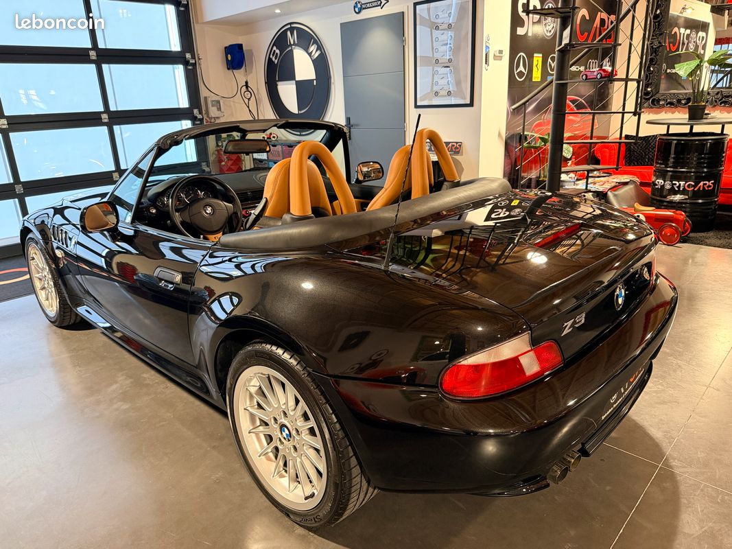 BMW Z3 2.2 6 Cylindres 170cv Phase 2 "INDIVIDUAL" Black-Sapphire / Sièges Sport Cuir Caramel 07/2002 SEULEMENT 60.000 km "ÉTAT NEUF" *LIVRAISON POSSIBLE (image 5)