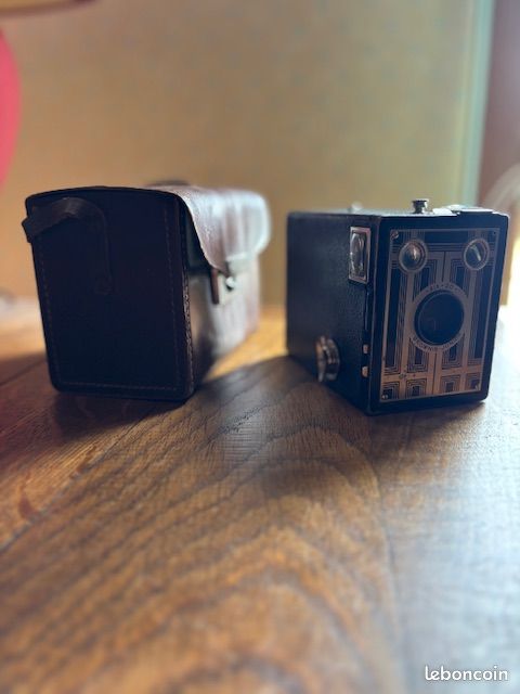 Appareil Photo Ancien - Kodak Brownie Junior Six-16 Le Quillio 22460 Appareil Photo Ancien - Kodak Brownie Junior Six-16 Le Quillio 22460