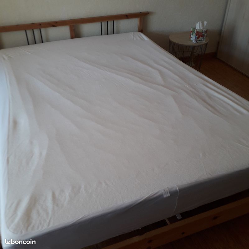 Lit + Sommier + Matelas + Protège matelas (image 5)