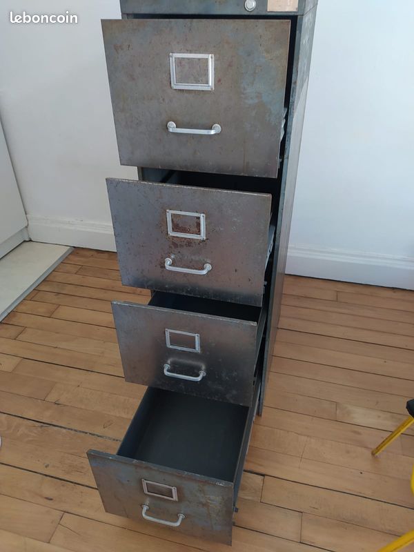 Meuble metallique style industriel vintage (image 2)