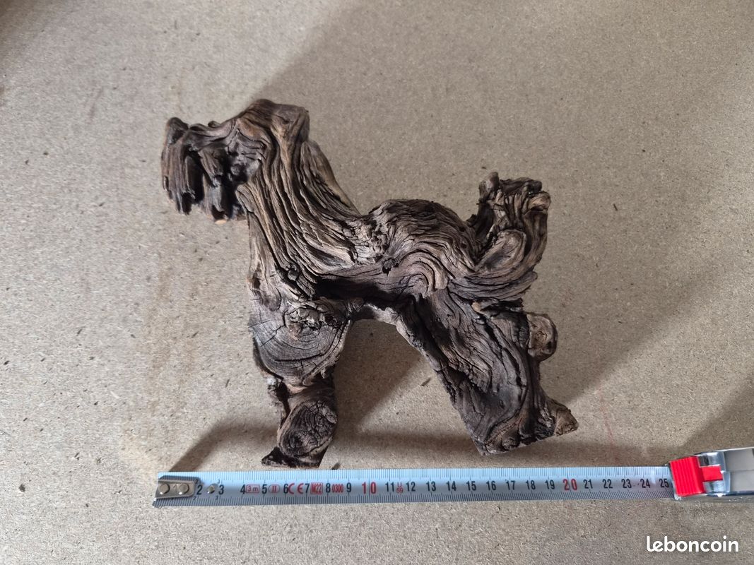 Racine aquarium en forme de chien (image 1)