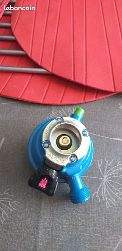 Détendeur pour bouteille de gaz à clipser (image 5)
