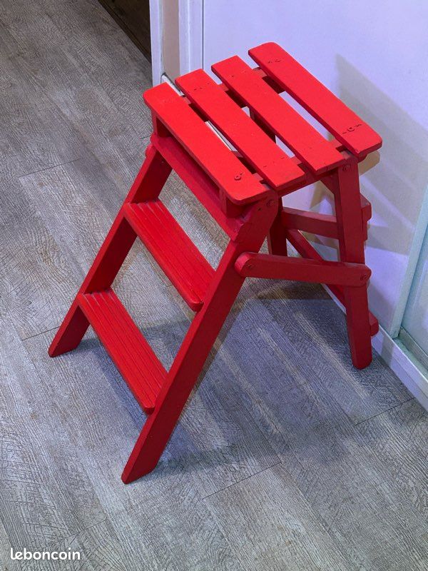 Marchepieds 3 marches rouge ( Milo 92 ) (image 1)