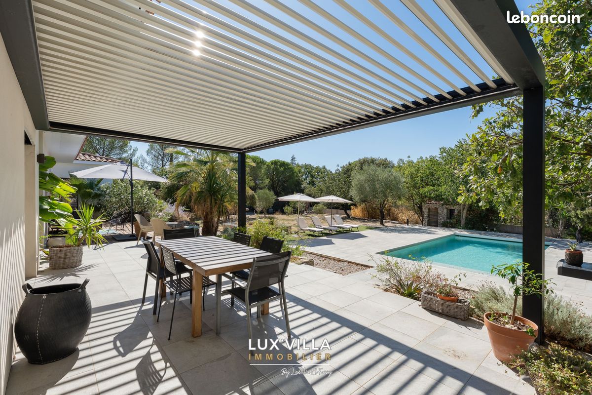 Maison 11 pièces 275 m² · à Cazevieille · 275 m² · 1 090 000 €