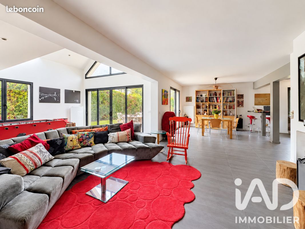 Maison 8 pièces 180 m² · à Vernouillet · 180 m² · 629 000 €