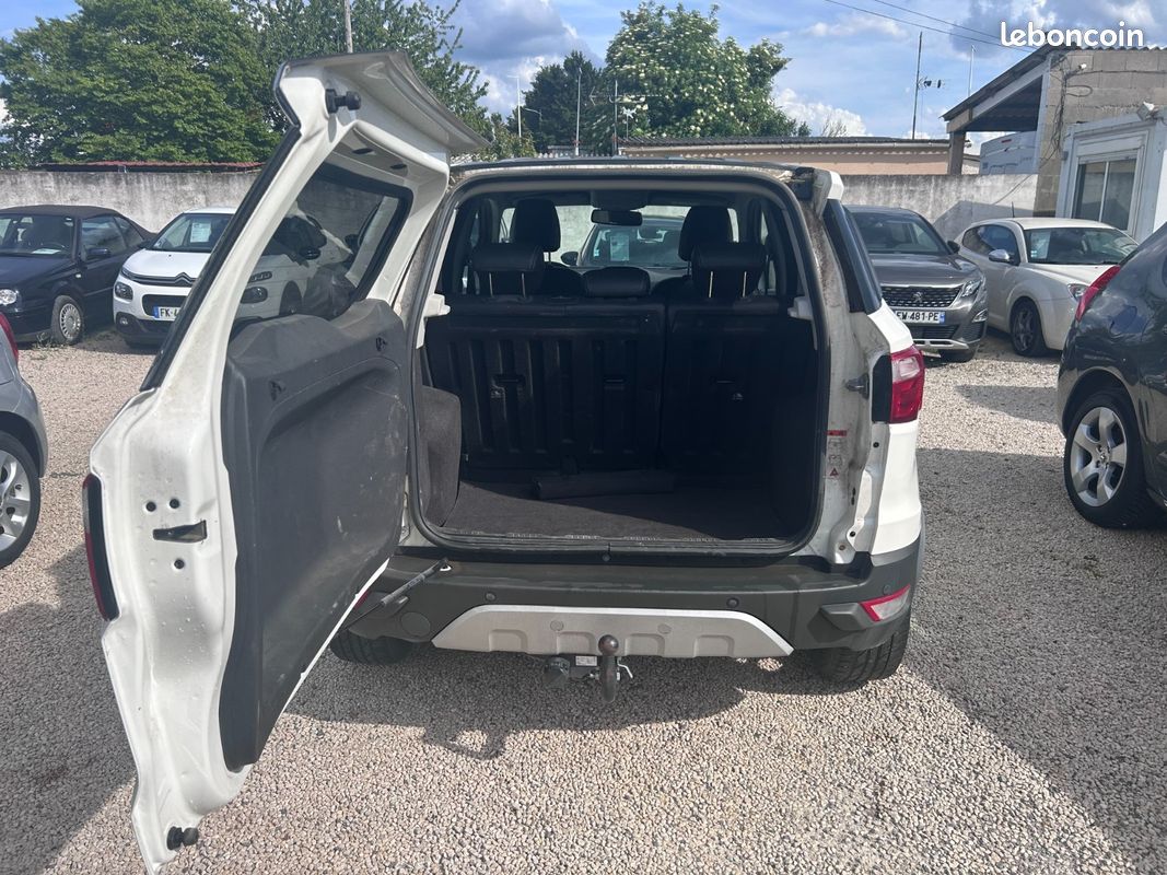 FORD ECOSPORT 1.0 EcoBoost 125 cv Titanium S (image 8)
