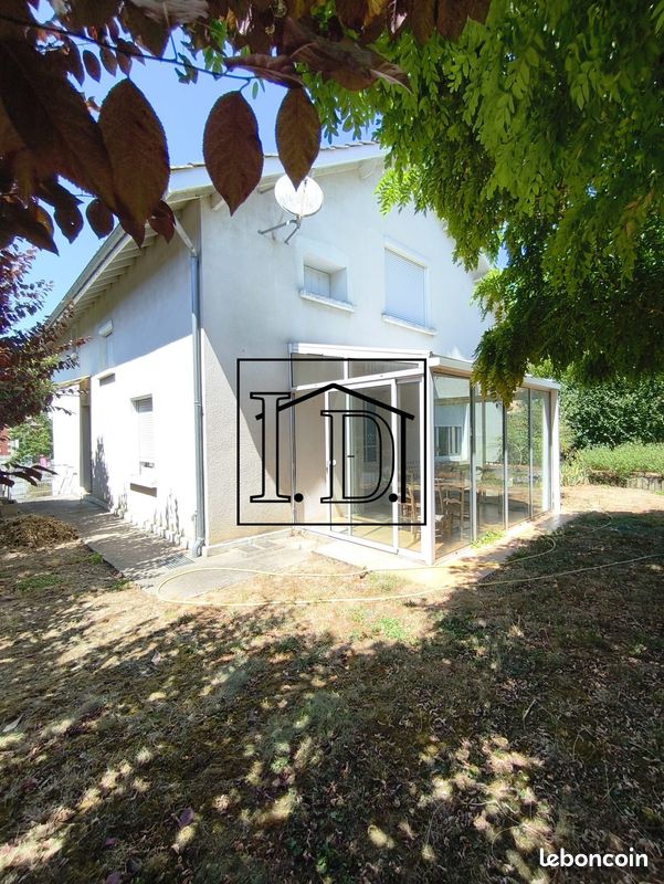 Maison 10 pièces 180 m² · à Miramont-de-Guyenne · 180 m² · 234 000 €