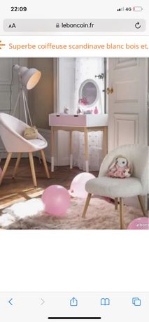 Coiffeuse pour enfants avec table et chaise roses avec détails en bois  Emilia CLP - Habitium®